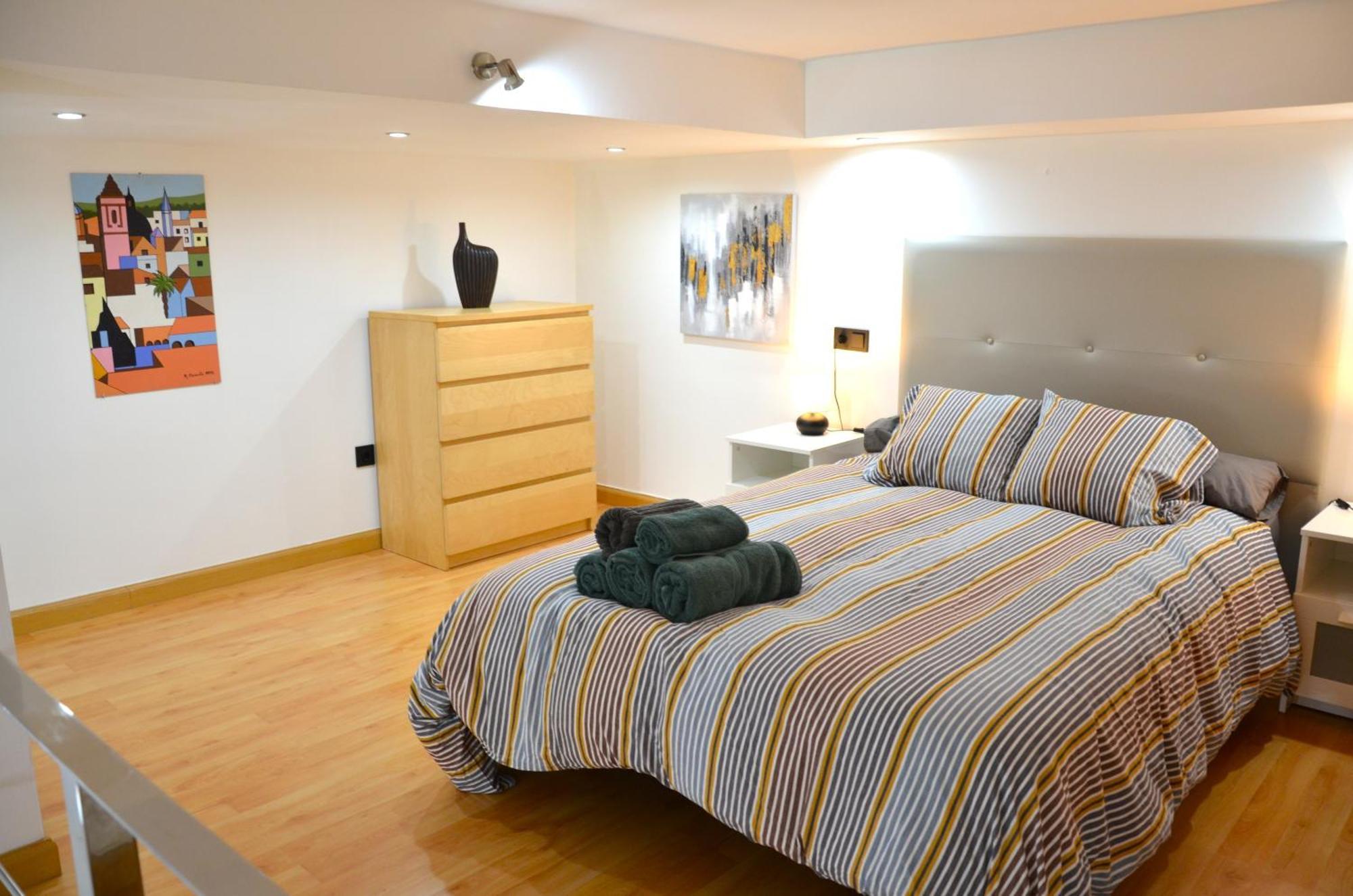 Apartamento Candalex En Malaga Exterior photo